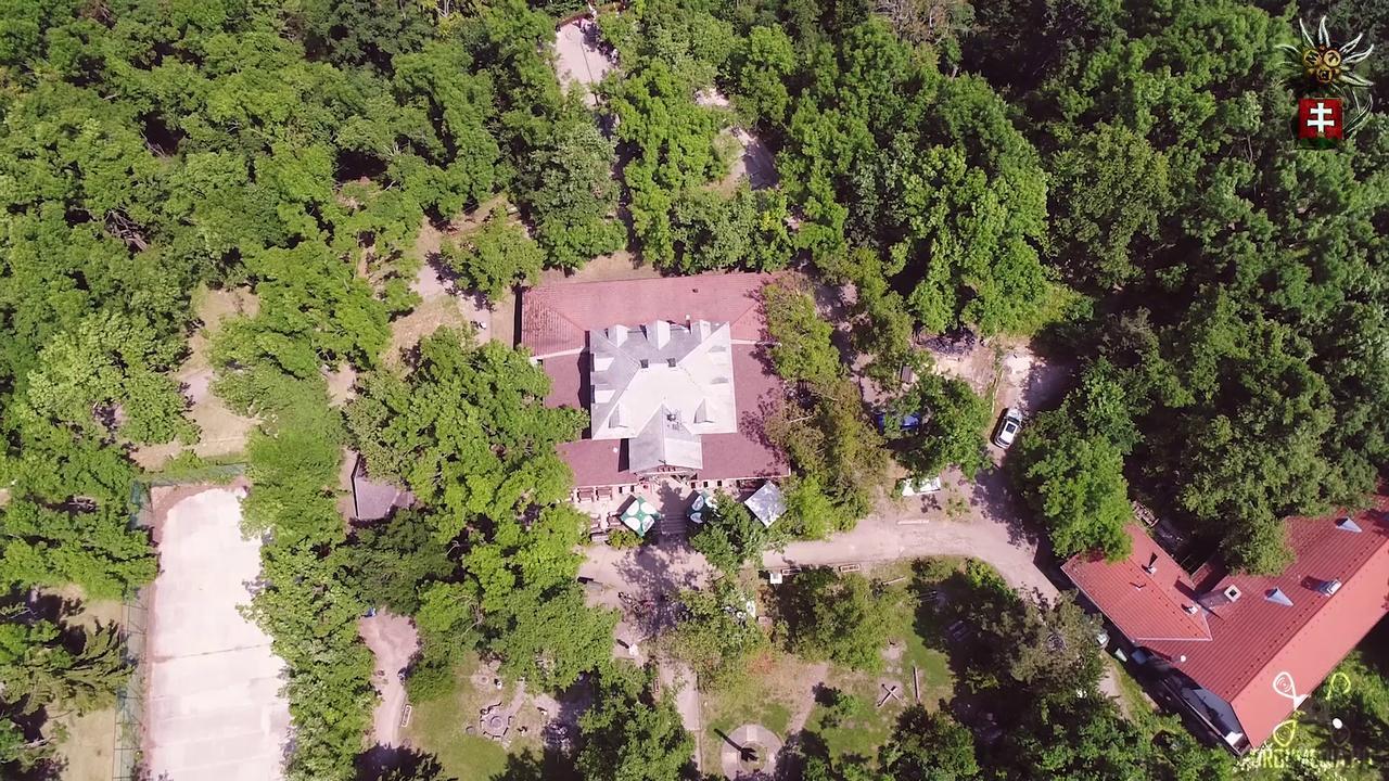 Hotel Baro Eoetvoes Lorand Menedekhaz Pilisszentkereszt Exterior foto